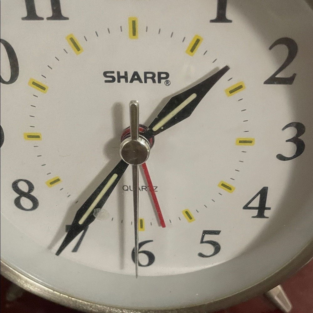 Silver Retro Alarm Clock - Picture 4 of 4